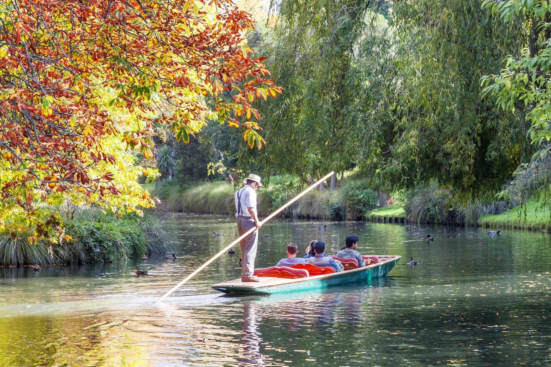 Punting on Avon - Christchurch City Tours