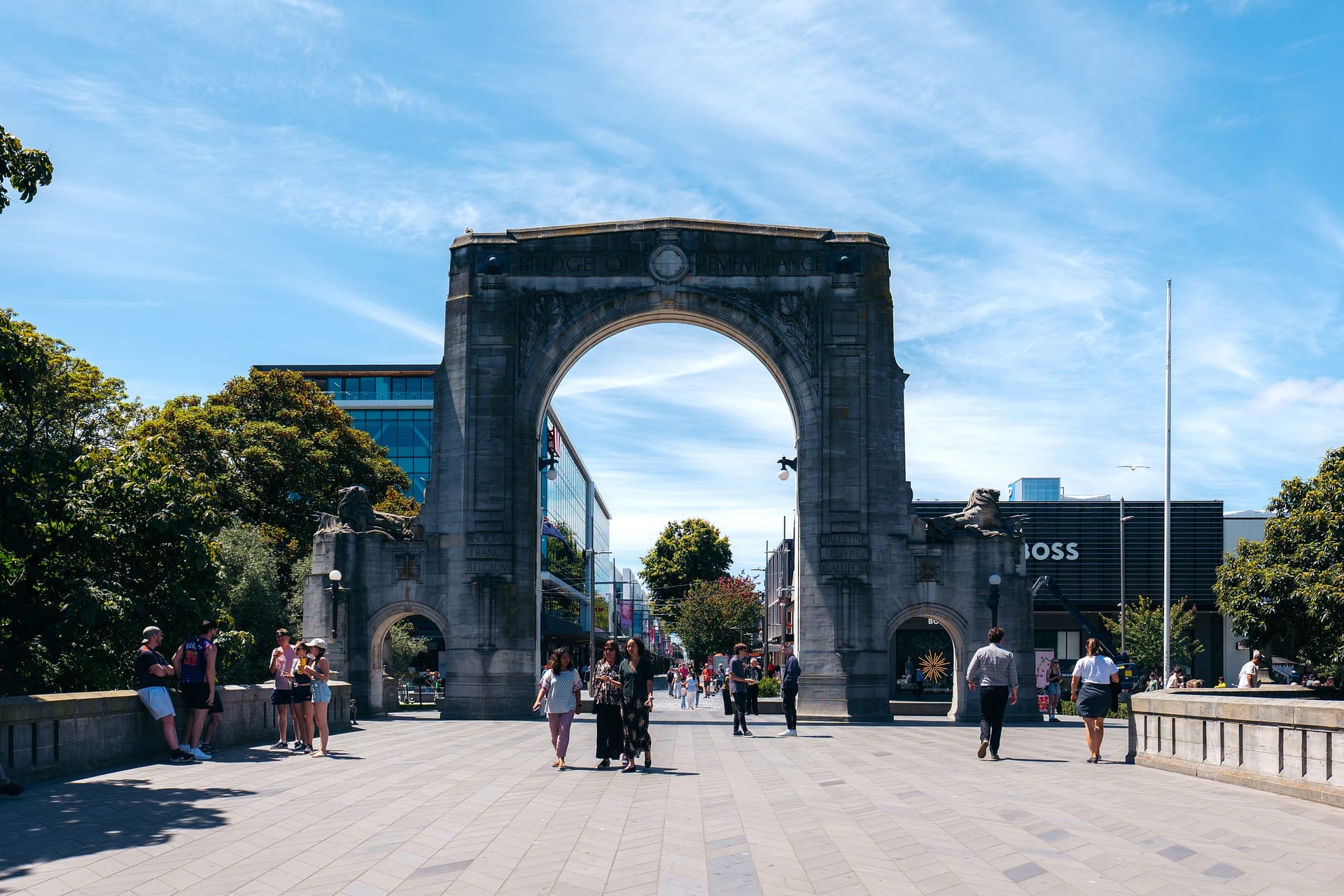 Bridge of Remembrance - with people
