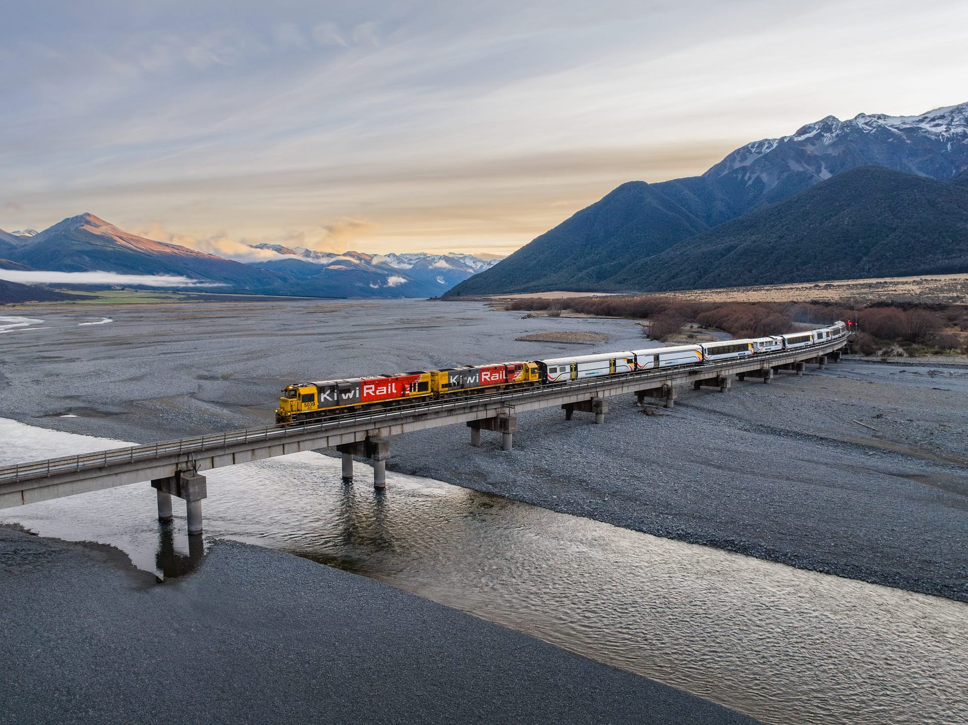 Tranzalpine travelling through Arthur's Pass