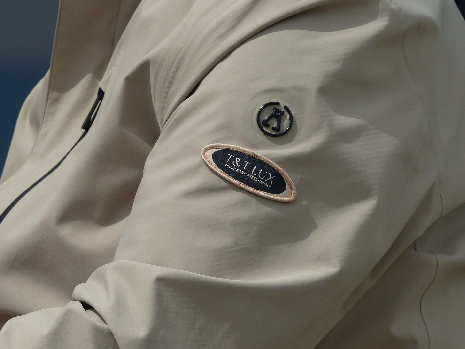 T&T LUX Jacket Logo